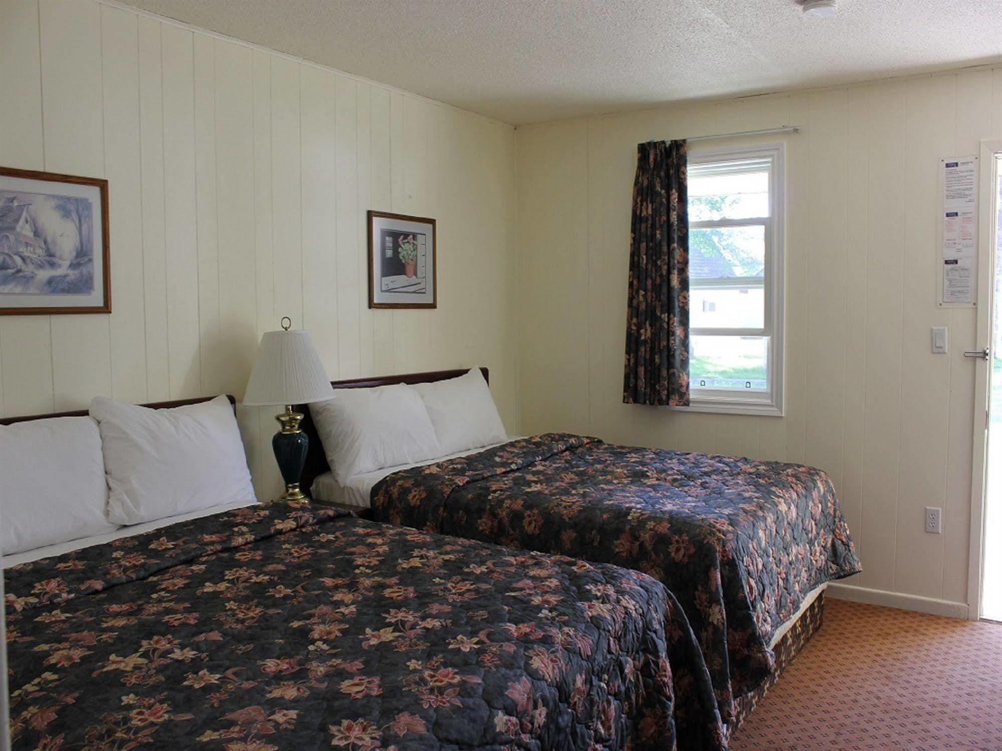 Imperial Inn 1000 Islands Gananoque Luaran gambar