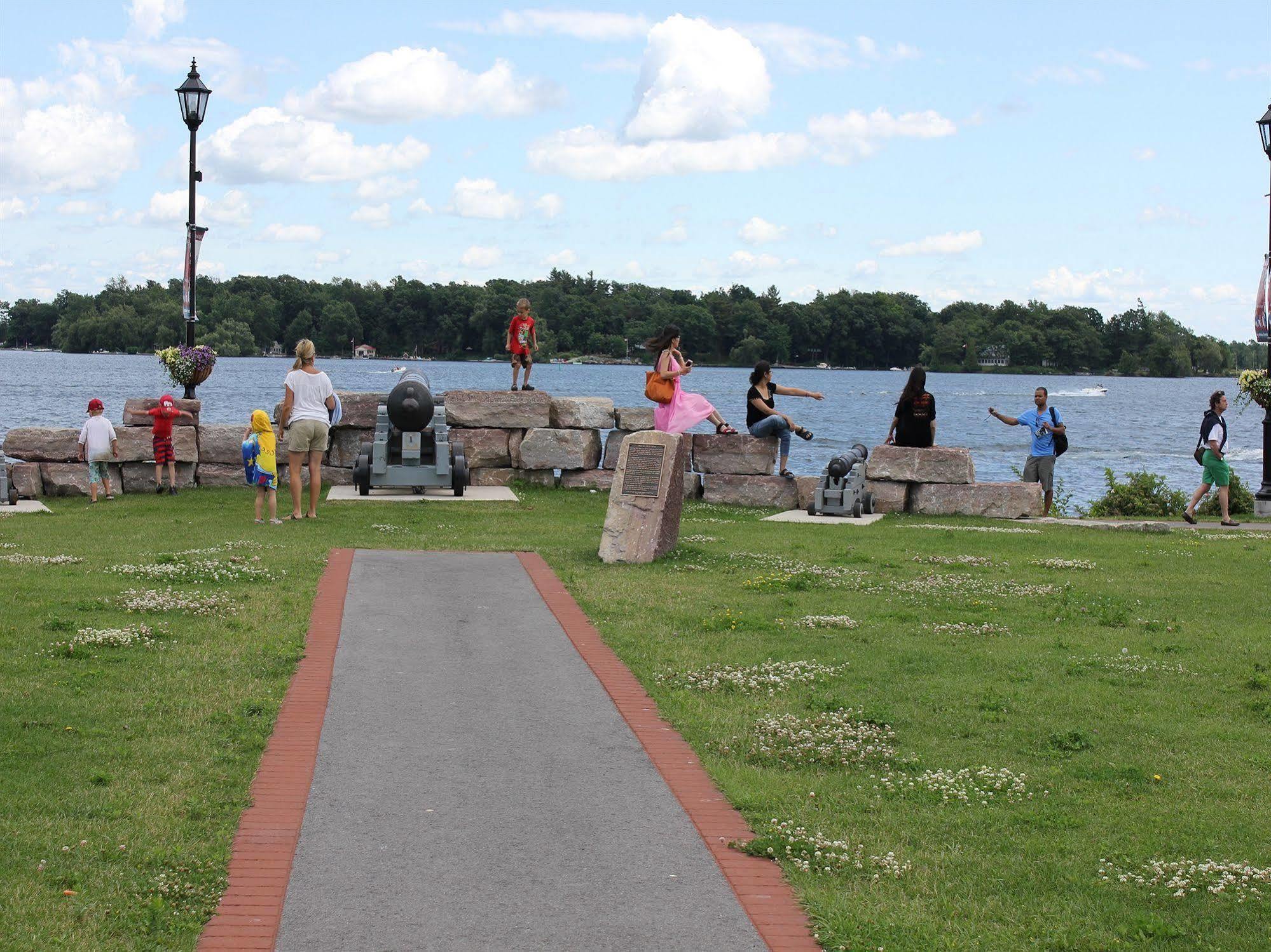 Imperial Inn 1000 Islands Gananoque Luaran gambar